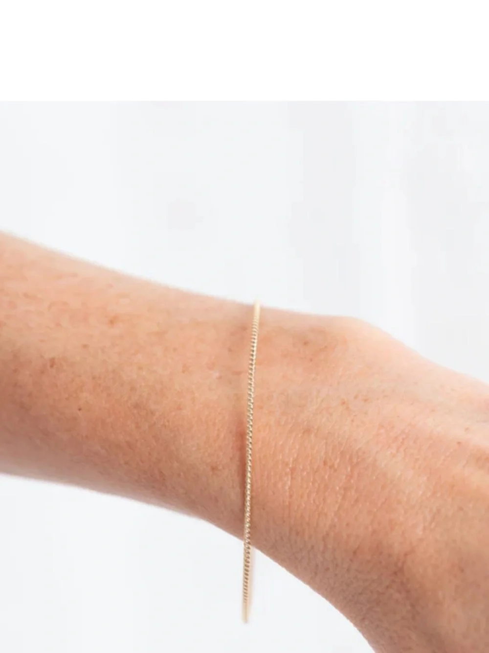 YEARLY CO THIN TWIST BANGLE Size 7.25 - Picture 7 of 7